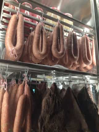Curación Guanciale y Salsiccia Calabrese