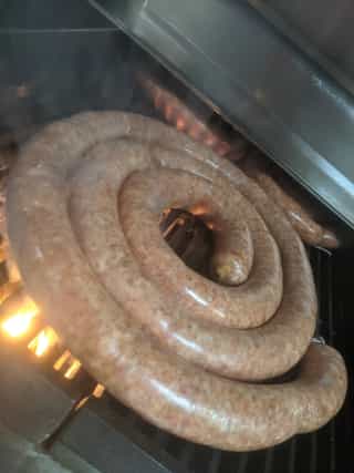 Salsiccia pugliese casera a la parrilla