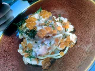 Spaghettone al limón con salmón ahumado